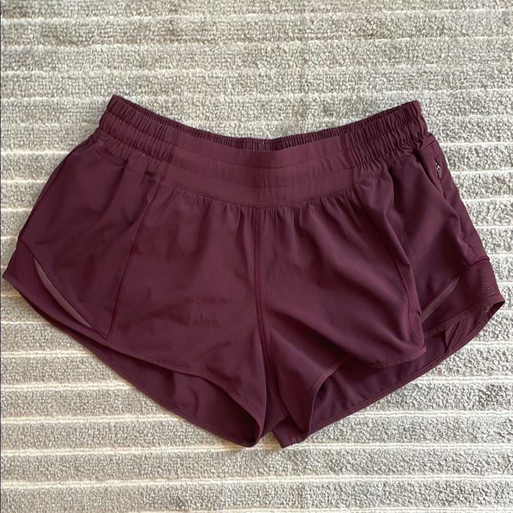 Lululemon Hottie Hot 2.5”